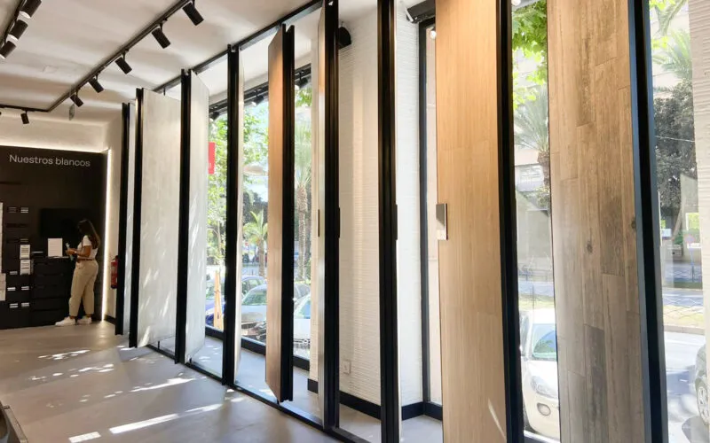 Saloni inaugura nuevo showroom en Alicante Saloni Alicante Fustema 14 800x500 1