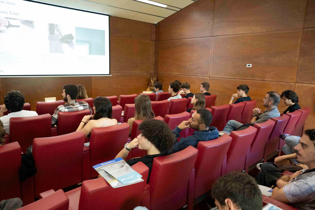 Fustecma Impulsa la Innovación y Sostenibilidad en el Networking Activo de Mallorca blog3