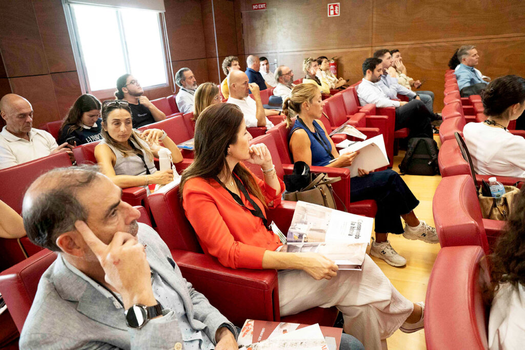 Fustecma Impulsa la Innovación y Sostenibilidad en el Networking Activo de Mallorca blog4