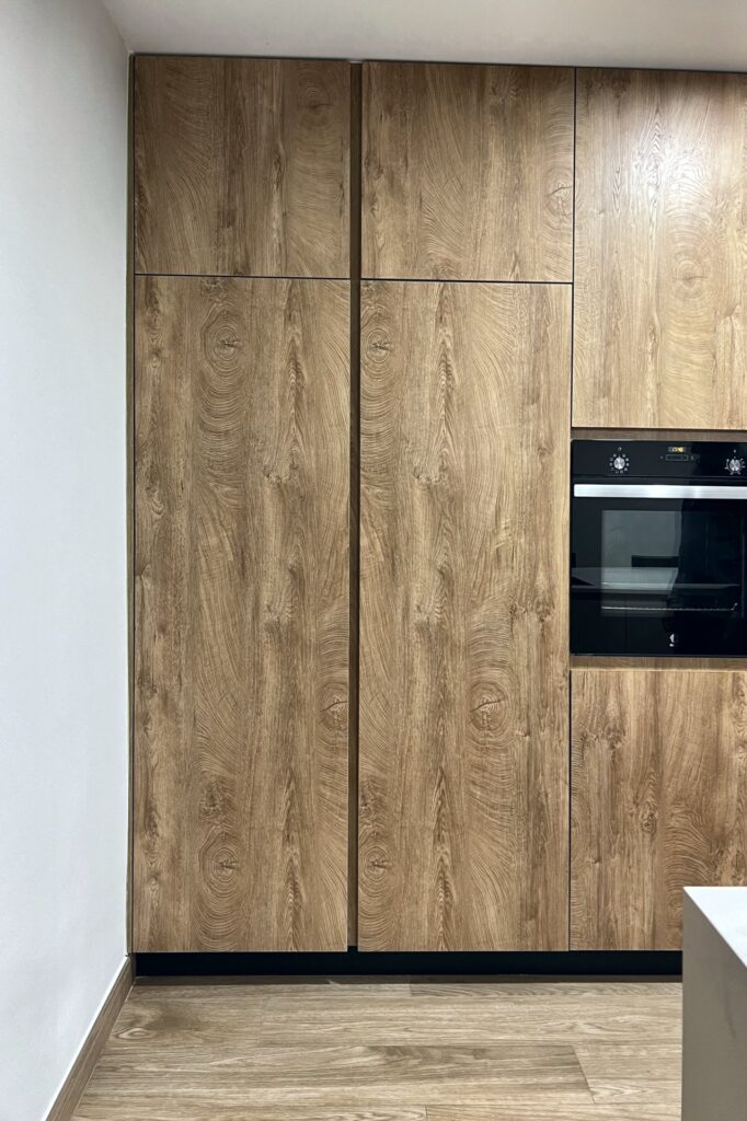 Columnas despensa de 2,5 m en efecto roble