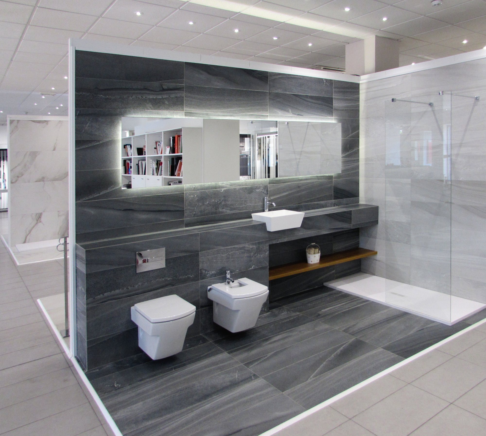 Ambiente de baño en gris