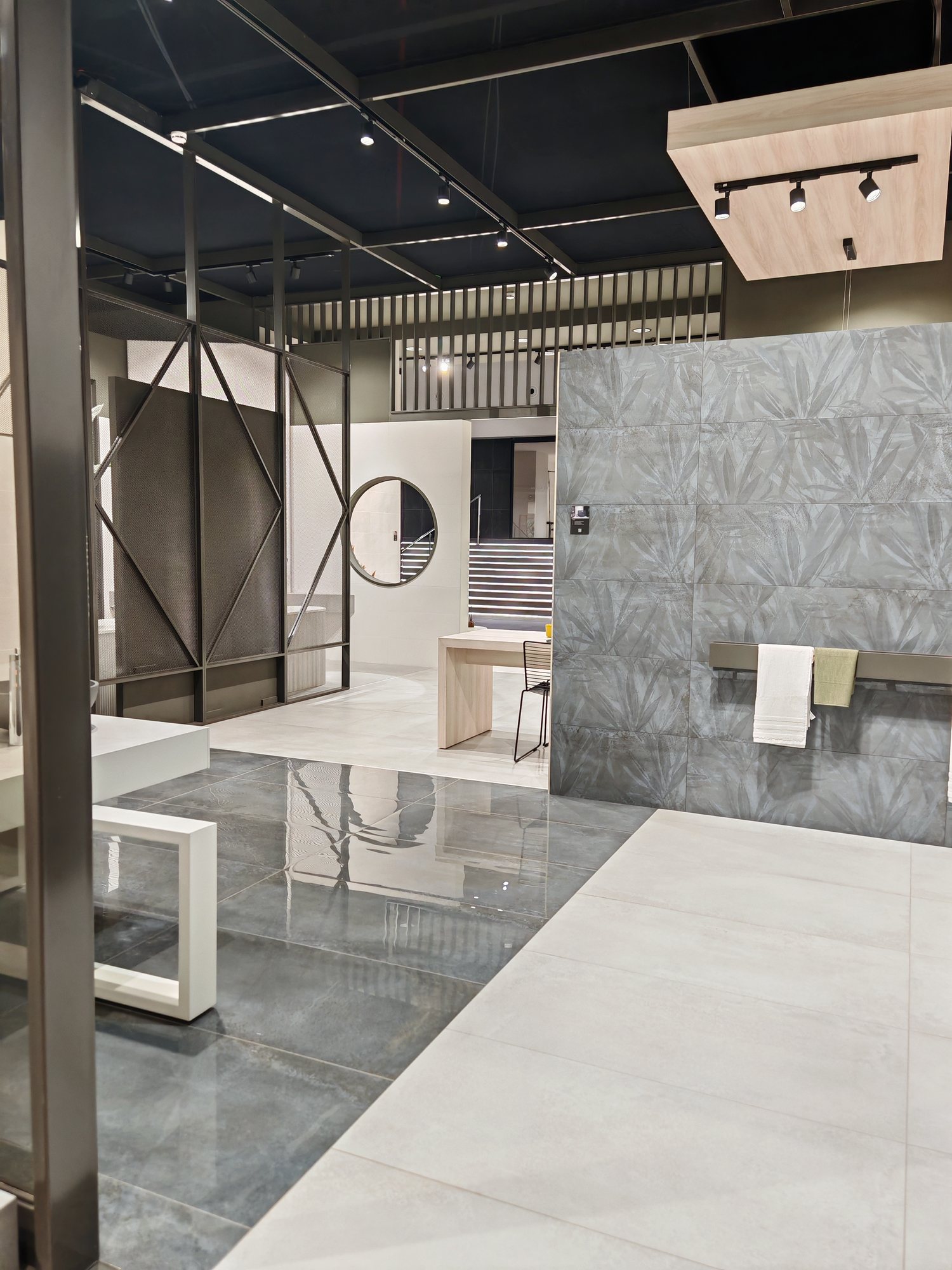 Ambiente de baño con lavabo exento