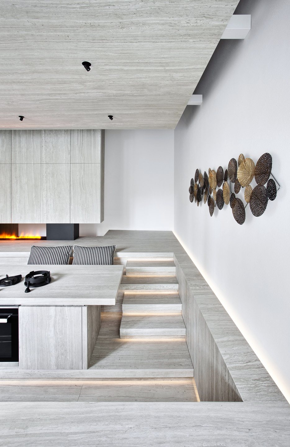 Escalera revestida en Neolith