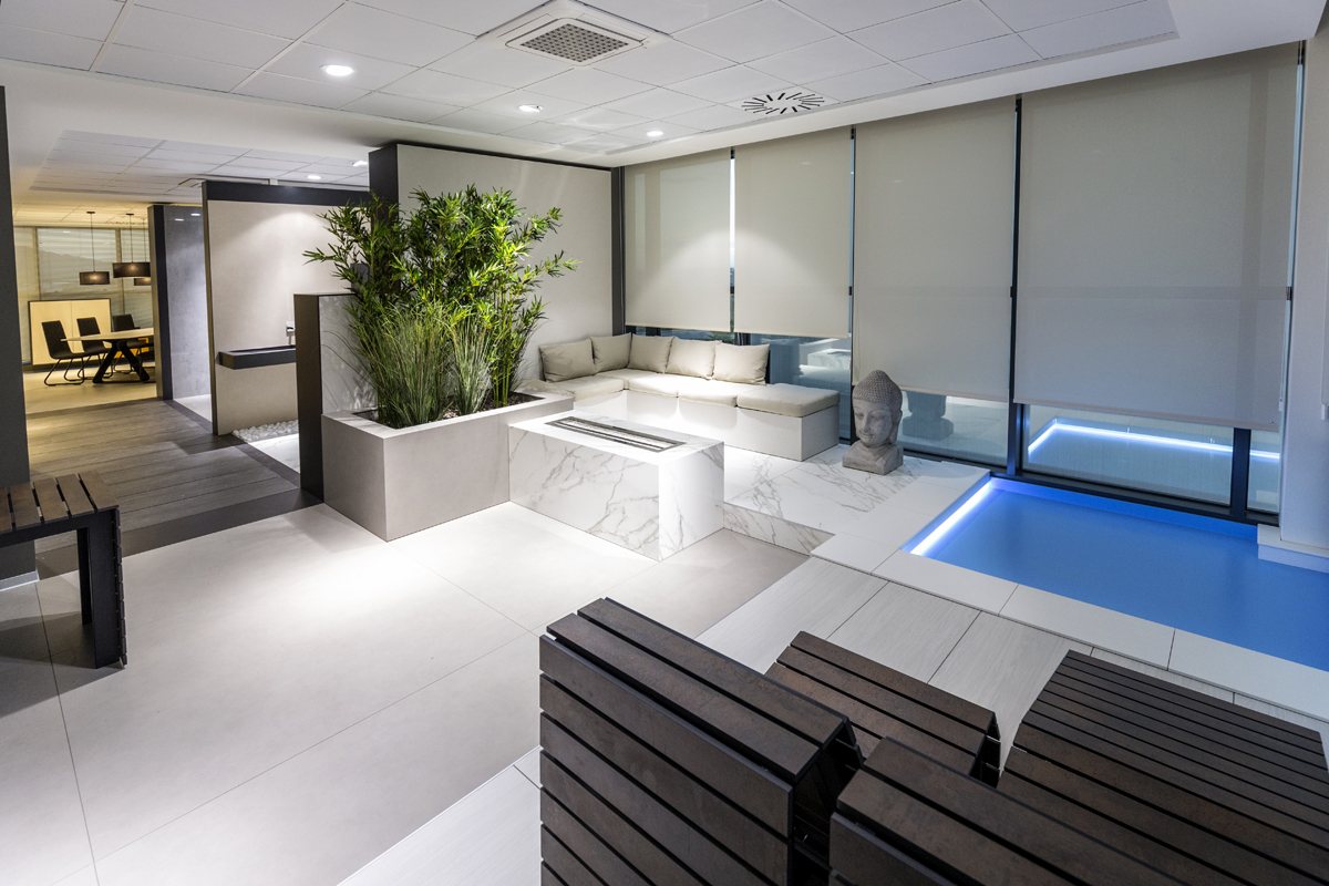 Zona de relax con piscina